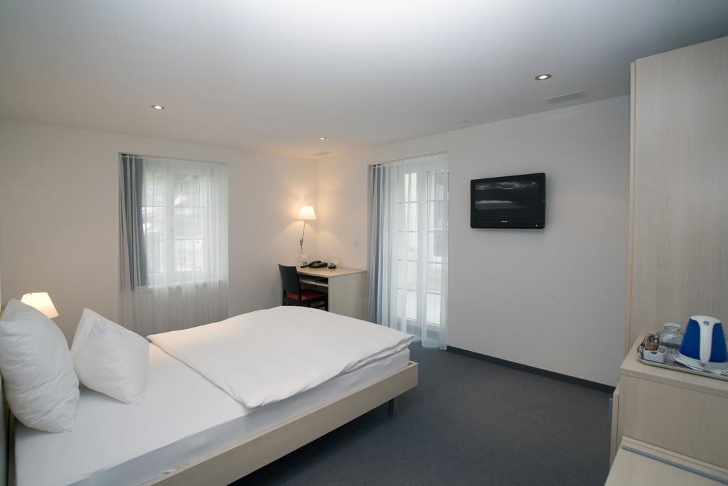 Hotel Ochsen Uster Oda fotoğraf